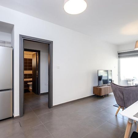 Book Me Now Central Flat Apartment ลาร์นาคา ภายนอก รูปภาพ