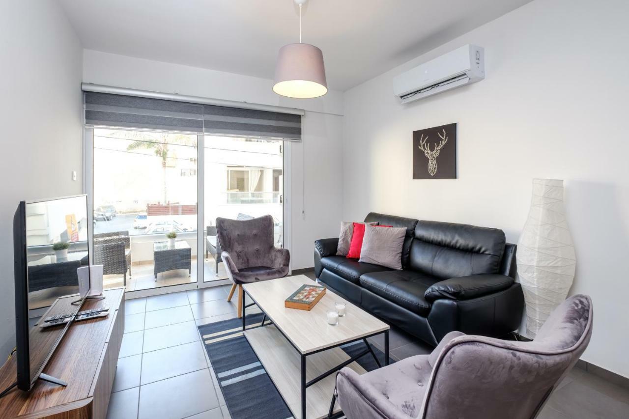 Book Me Now Central Flat Apartment ลาร์นาคา ภายนอก รูปภาพ